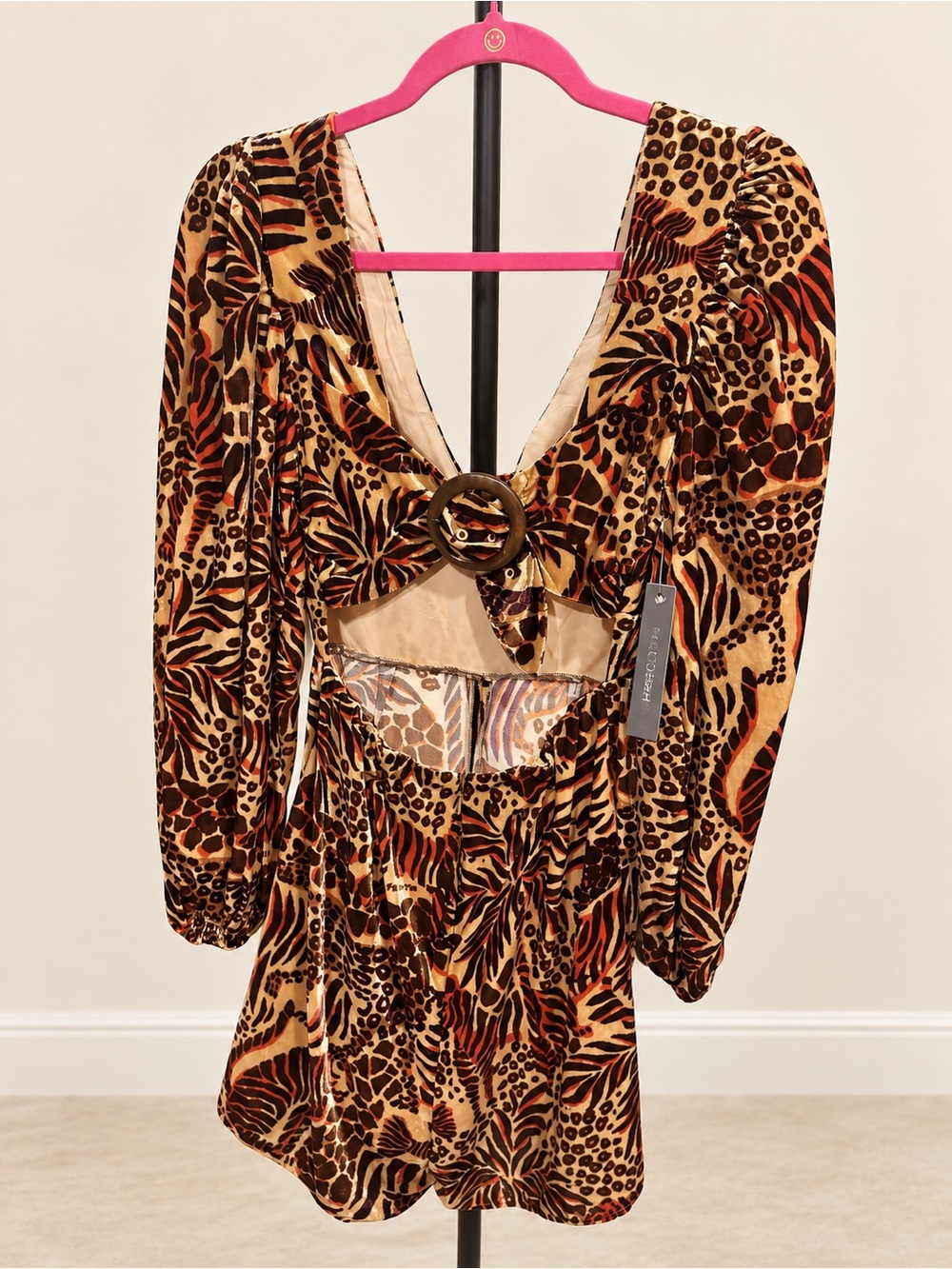 NWT FARM Rio x Anthropologie Safari Sand Velvet Romper Size XS - Picture 4 of 8